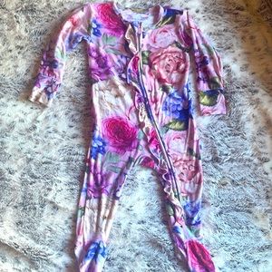 Posh Peanut Ruffled Footies